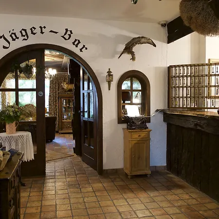 Jägerhof 3*