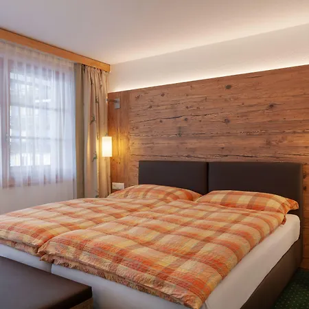 Jägerhof 3*